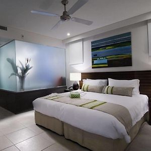 Studio Spa Room